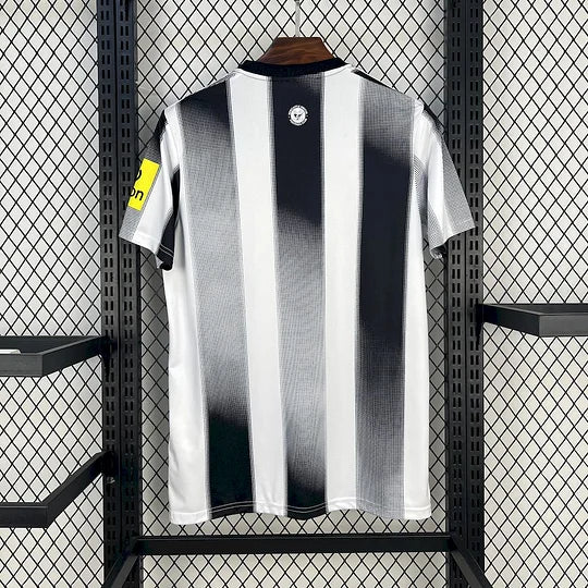 Newcastle Maillot Domicile 2025 2026